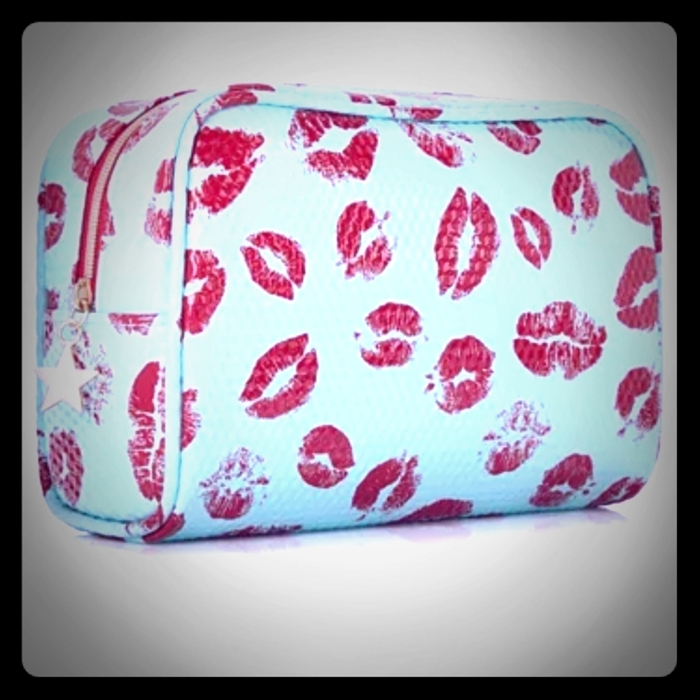Macy's make up bag